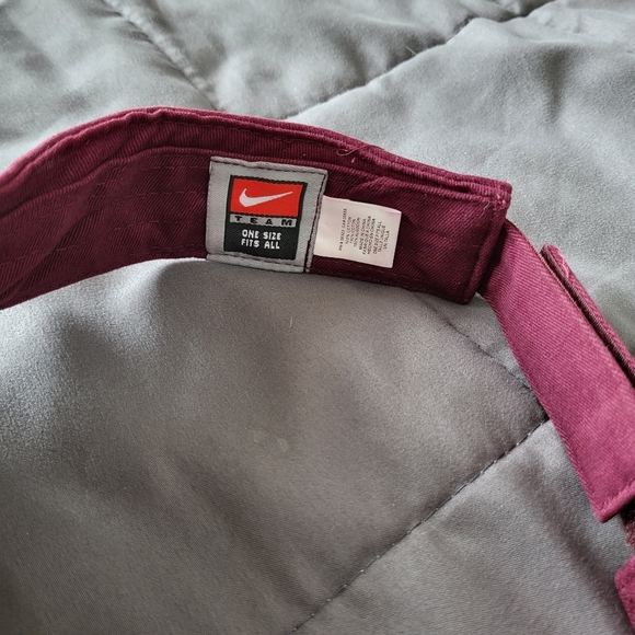 Nike University of Minnesota Visor - Picture 3 of 5